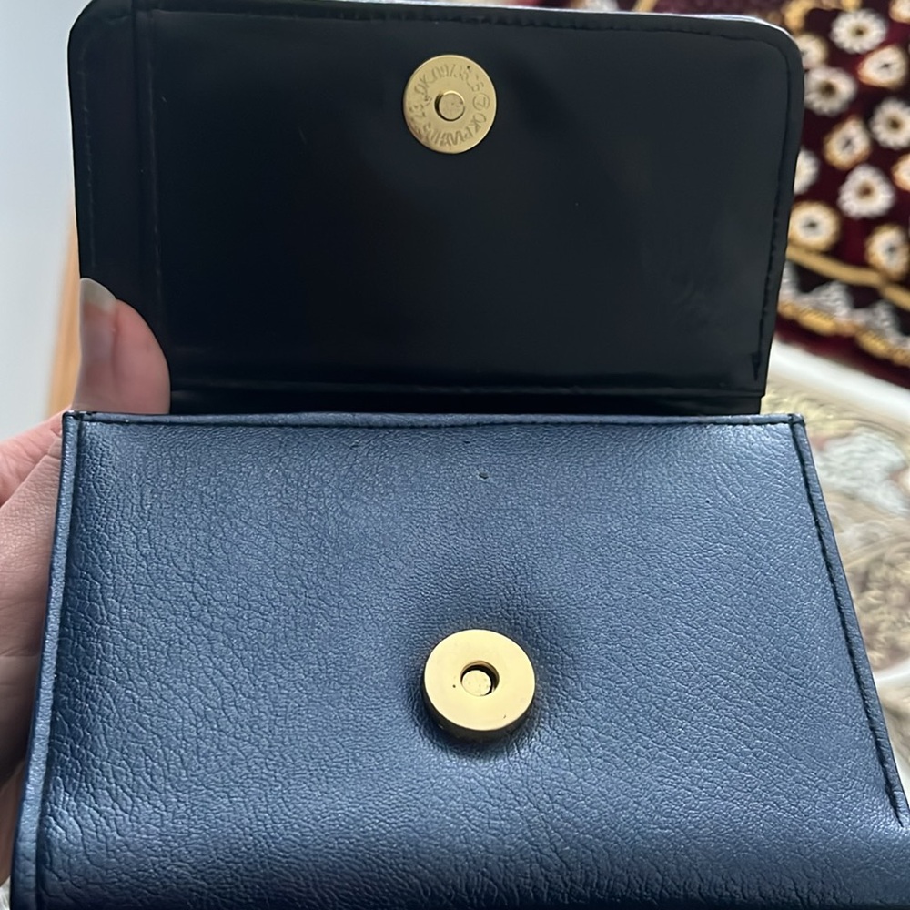 MANGO Wallet - Picture 3 of 5